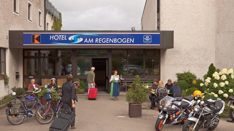 Hotel Am Regenbogen Cham Bagian luar foto