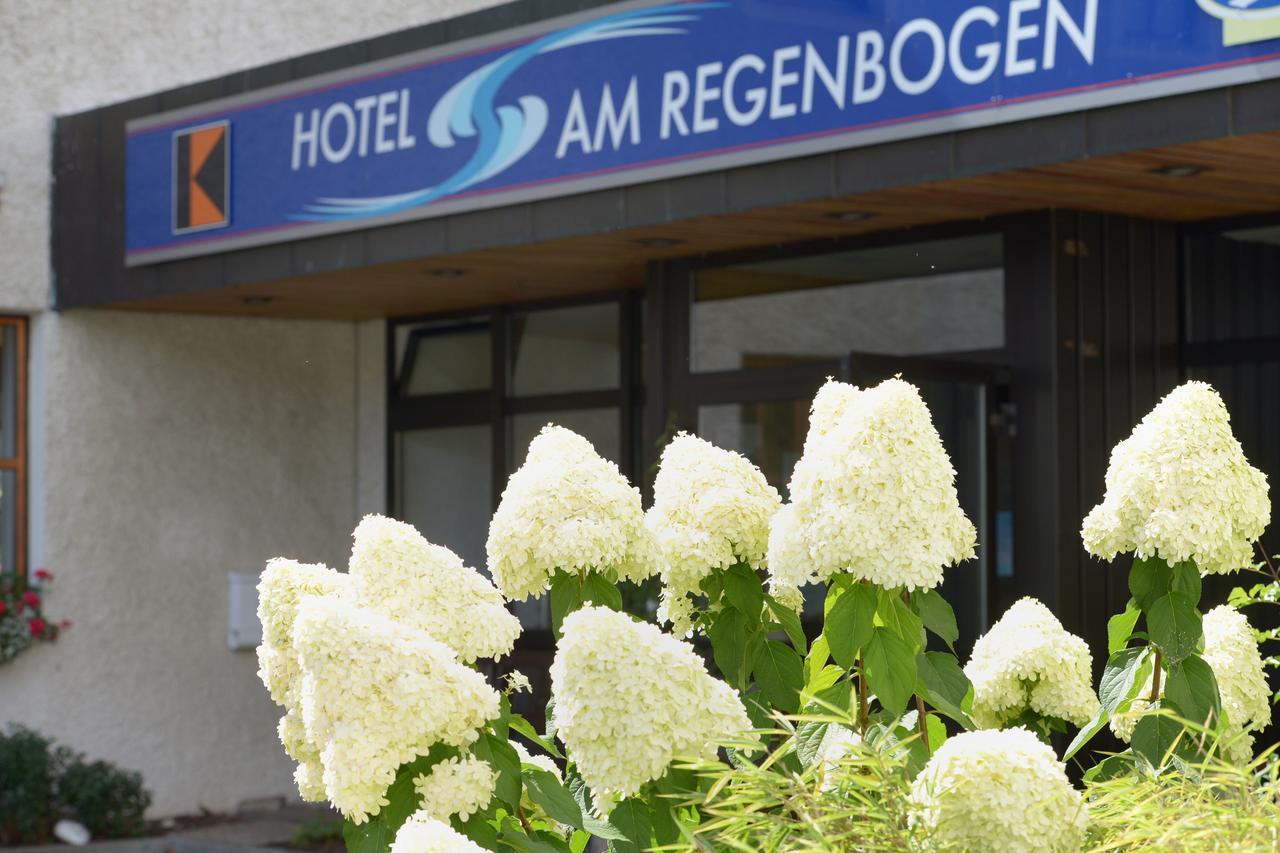 Hotel Am Regenbogen Cham Bagian luar foto